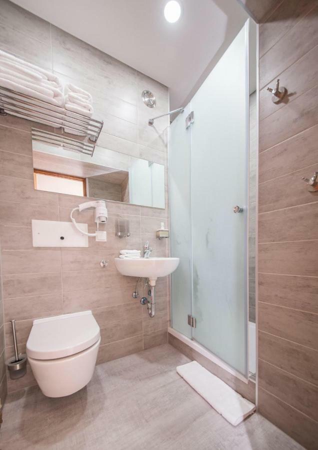 Studio 20Qm Mit Balkon Und Innenpool - 22040 Schluchsee Bagian luar foto